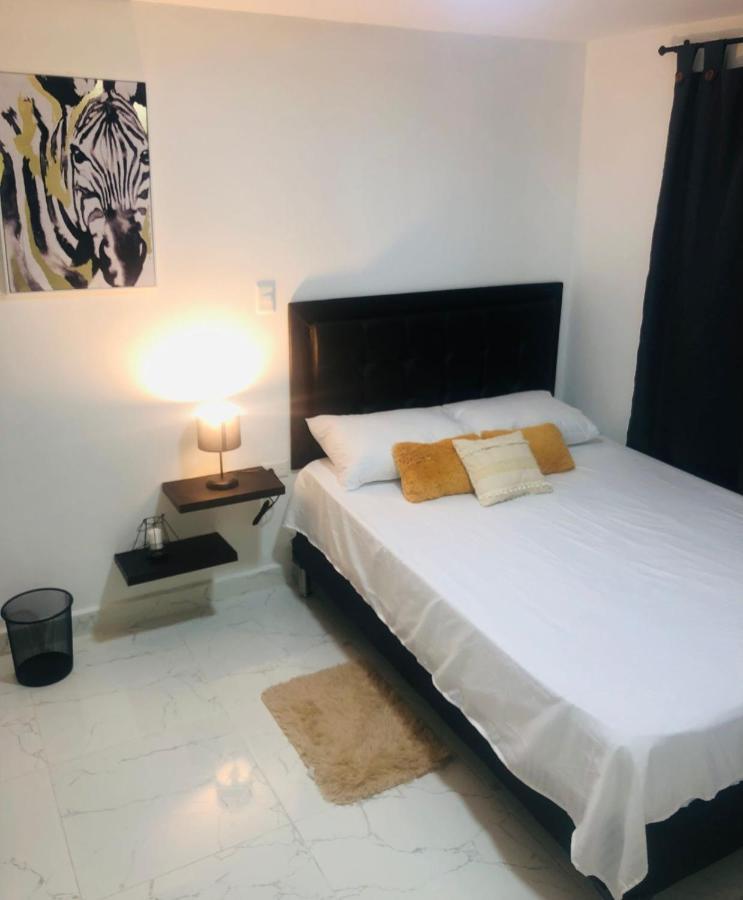Habitacion Privada Hostel 790 Medellín Zewnętrze zdjęcie